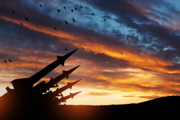 DOCTRINAS MILITARES Y ESTRATEGIAS: