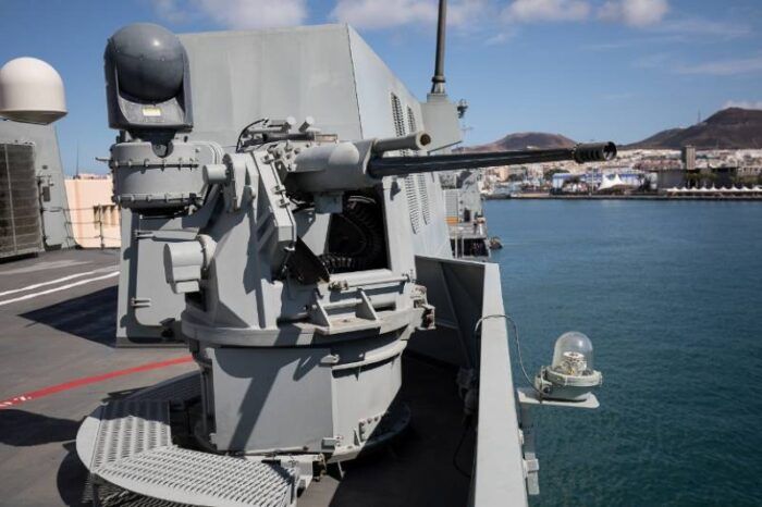ARTILLERÍA NAVAL DEL SIGLO XXI